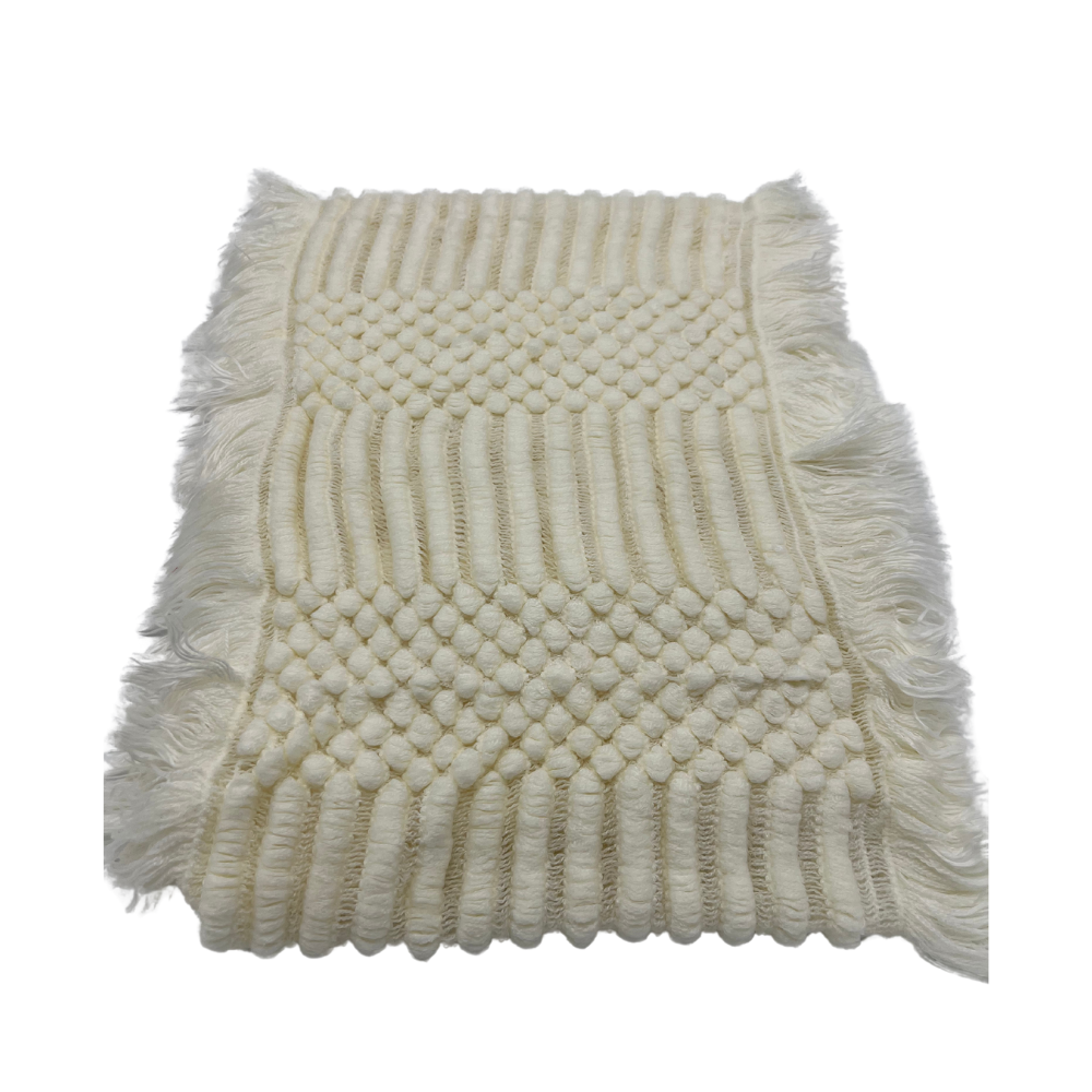 Luxurious White Textured Scarf - Elegant and Cozy Accessory - Swaggy Steals